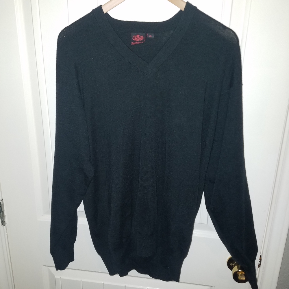 Royal testimony sweater
